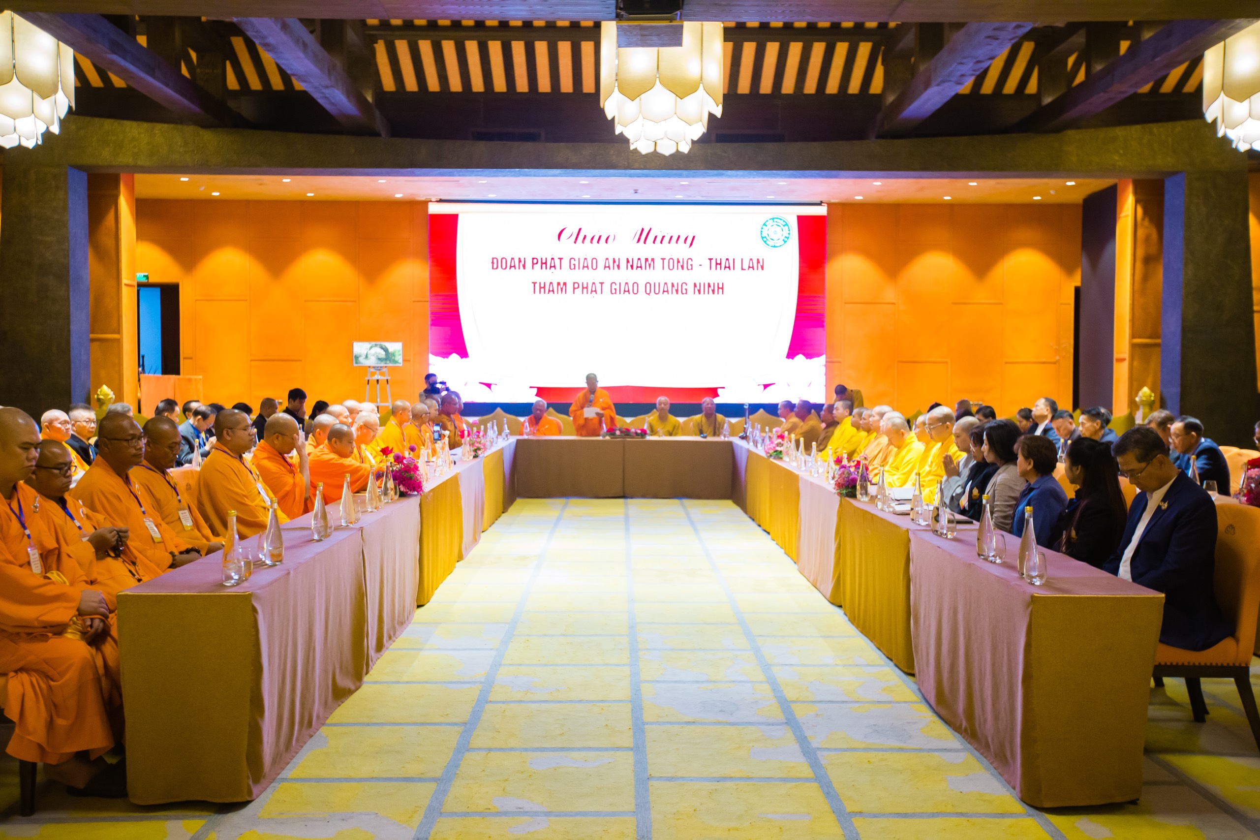 Đoàn đại biểu Phật giáo An Nam Tông – Thái Lan và đại diện kiều bào Việt Nam tại Thái Lan thăm Phật giáo Quảng Ninh 