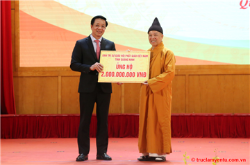 Giáo hội Phật giáo tỉnh Quảng Ninh ủng hộ 2 tỷ đồng xây nhà đại đoàn kết tỉnh Điện Biên và cải thiện chất lượng nhà ở cho hộ nghèo tỉnh Quảng Ninh